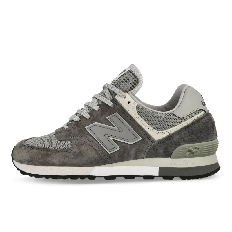 OU576PGL made by New Balance