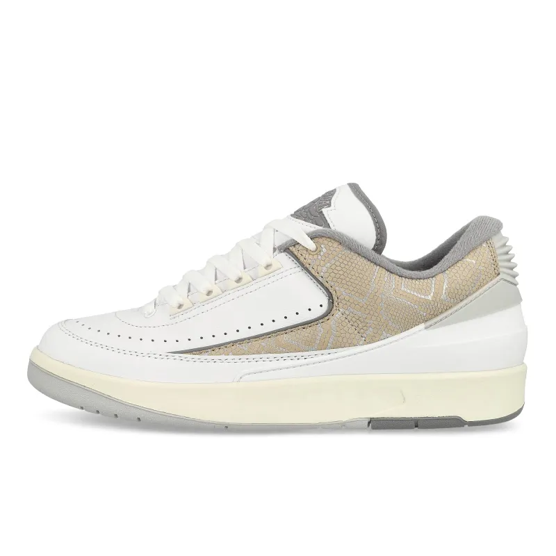 Air Jordan 2 Retro Low made by Jordan