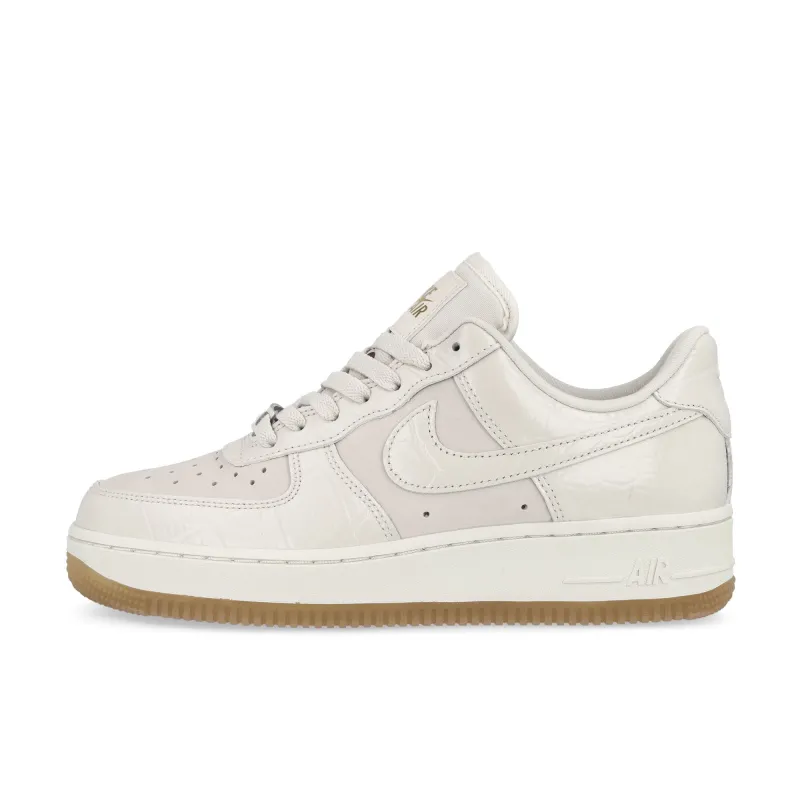 Wmns Air Force 1 '07 LX sold by OVERKILL