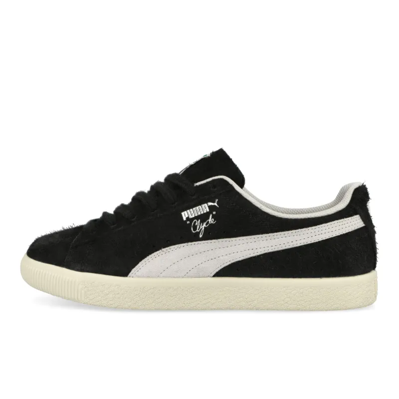 Clyde Hairy Suede made by Puma