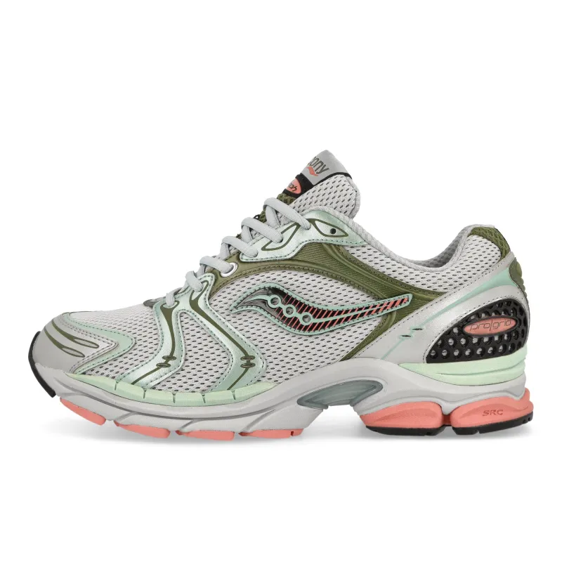 Progrid Triumph 4 made by Saucony
