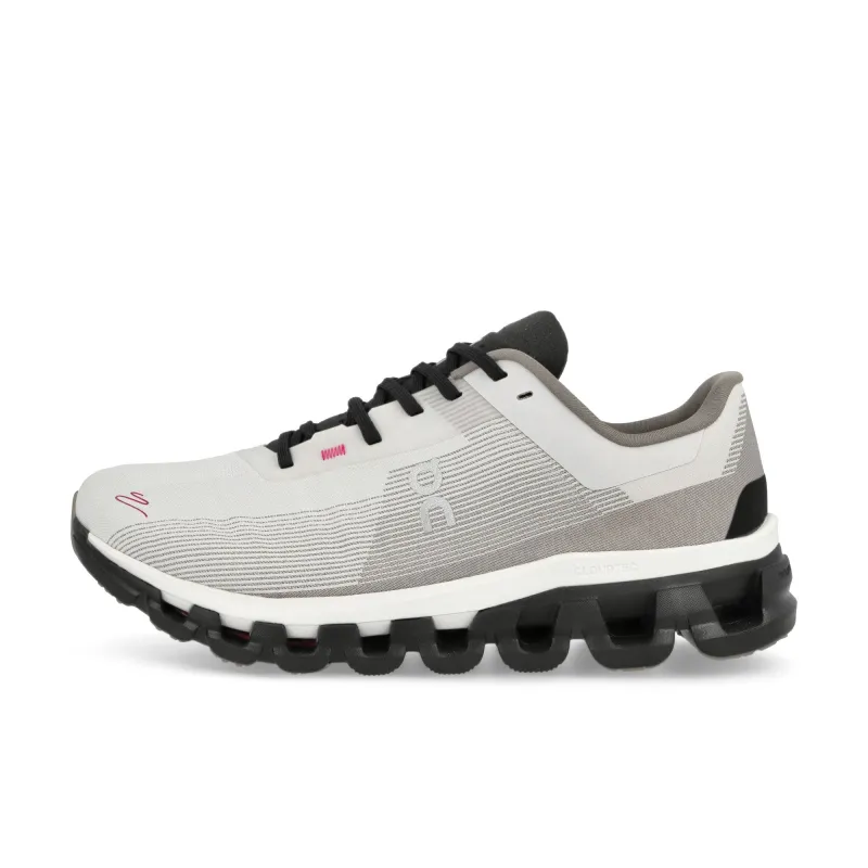 W Cloudflow 4 Distance made by On