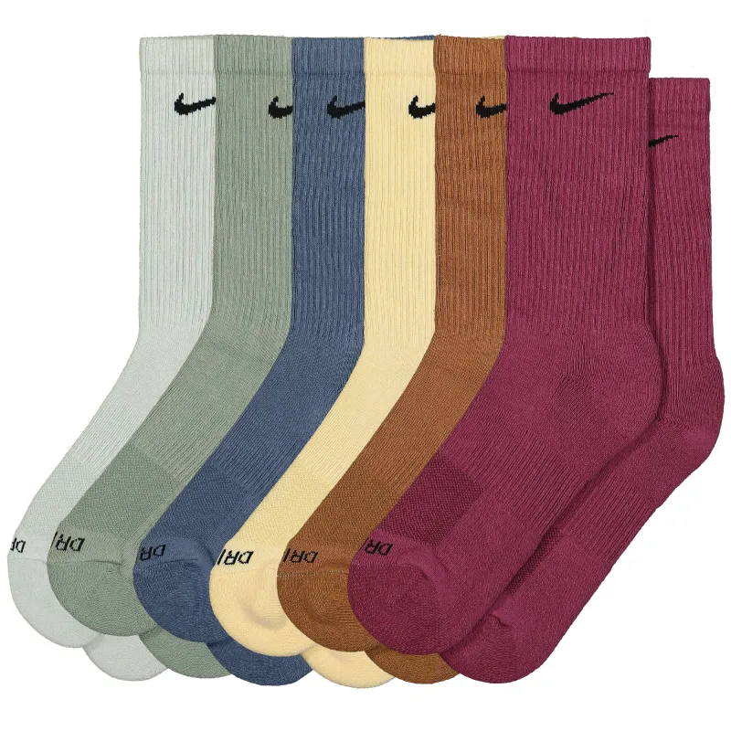 Everyday Plus Cushioned Crew Socks 6 Pair made by Nike