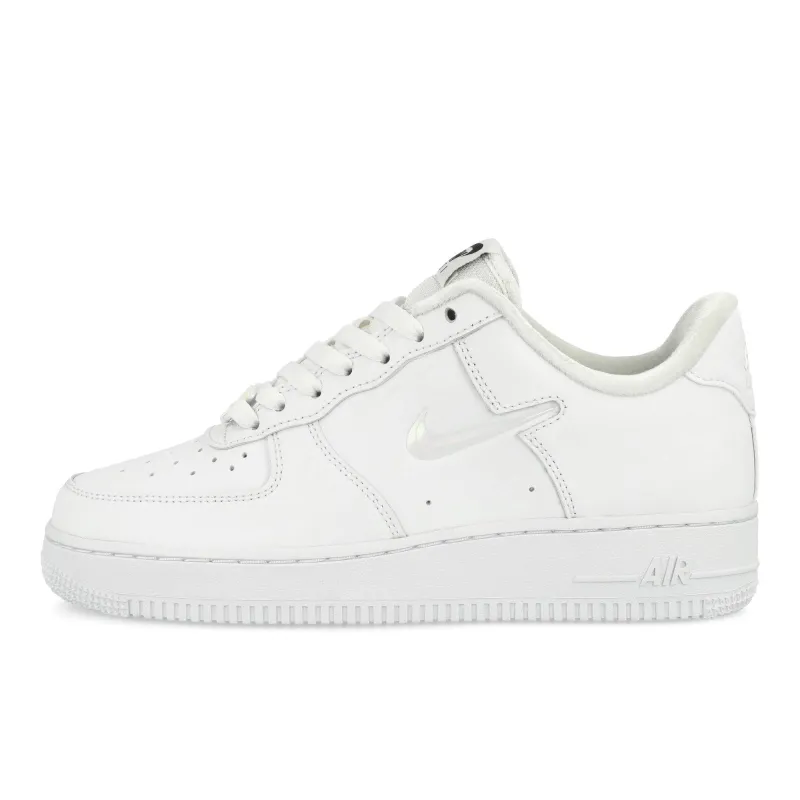 Wmns Air Force 1 '07 SE sold by OVERKILL