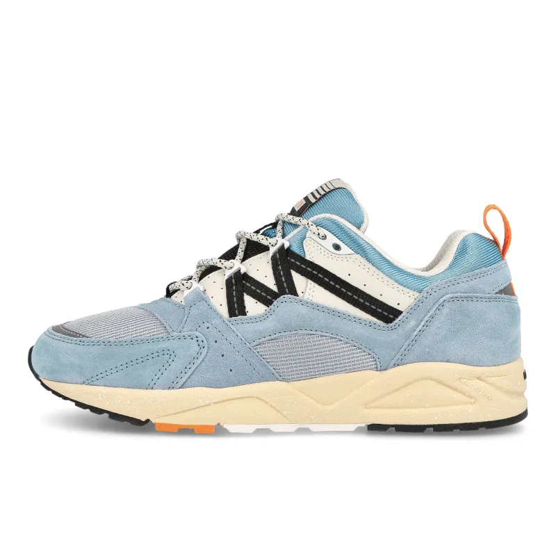 fusion 2.0 made by Karhu