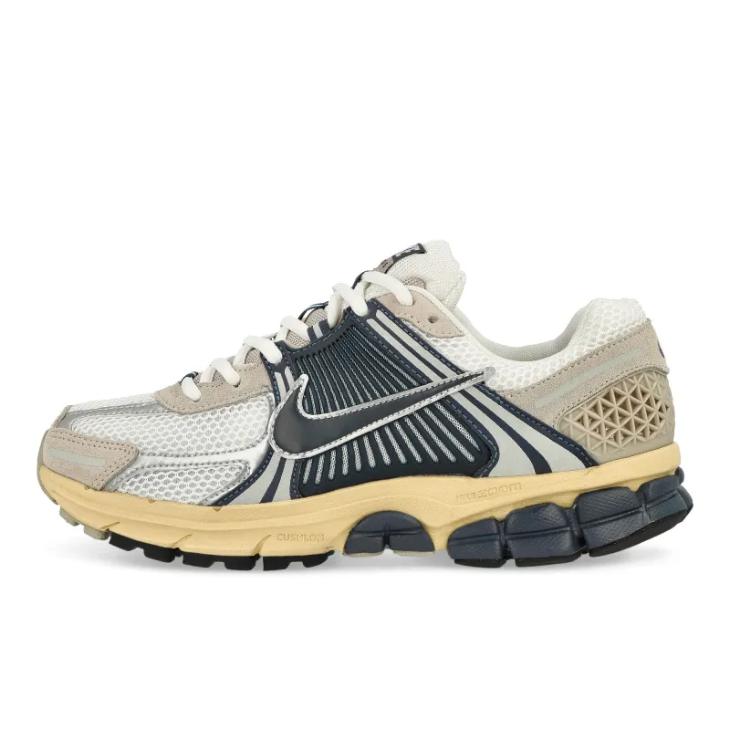 Zoom Vomero 5 made by Nike
