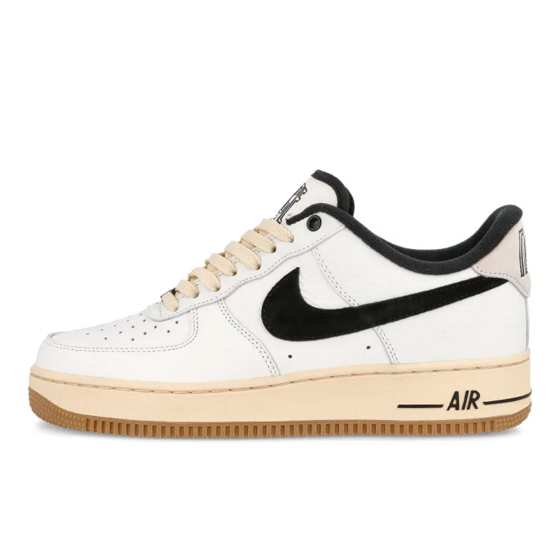 Wmns Air Force 1 07 LX sold by OVERKILL