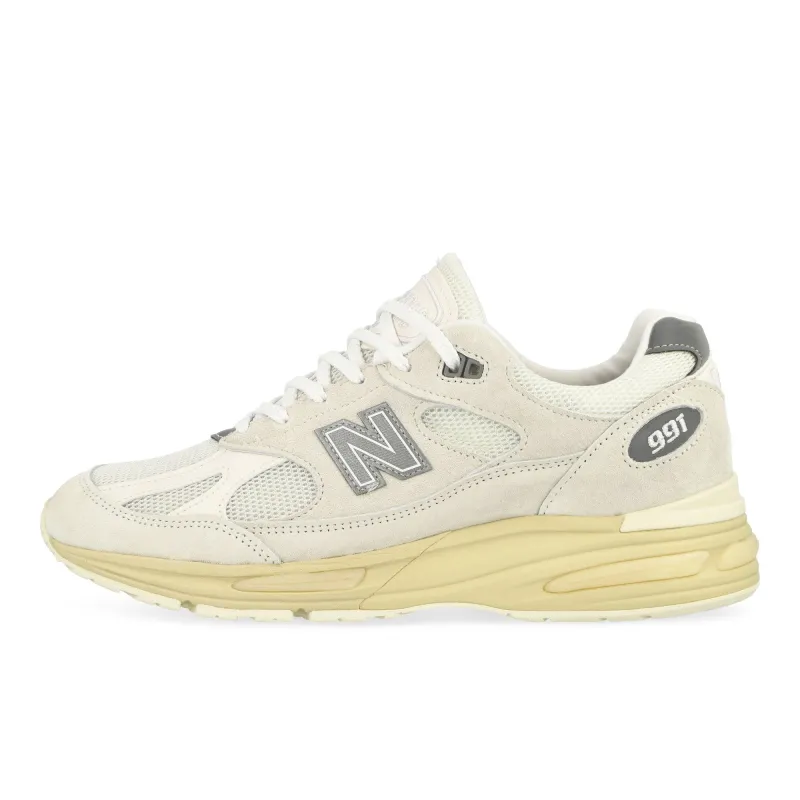 U991OW2 made by New Balance