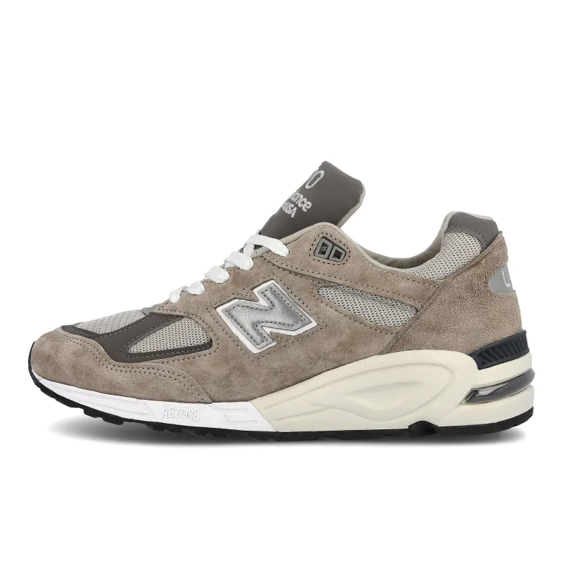 M990GY2 made by New Balance