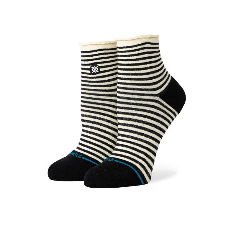 Wmns Skelter Quarter Socks made by Stance