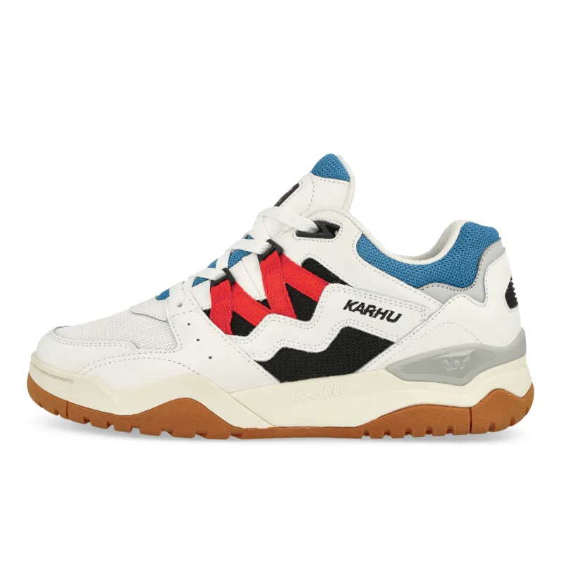 Fusion XT made by Karhu