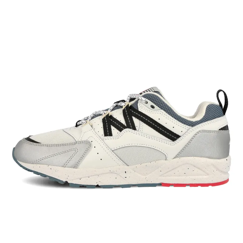 fusion 2.0 made by Karhu