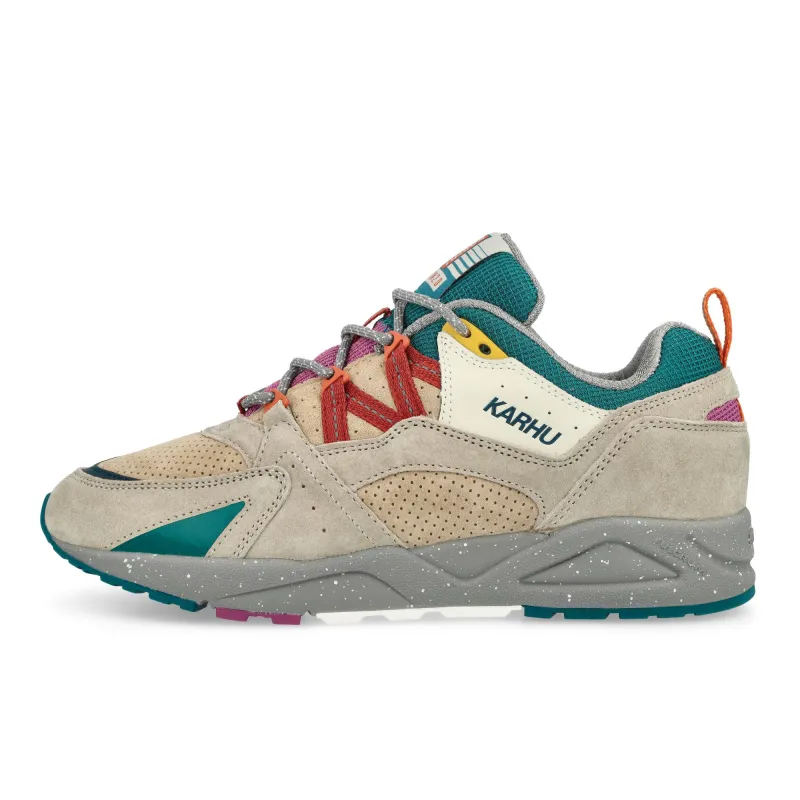 Fusion 2.0 made by Karhu