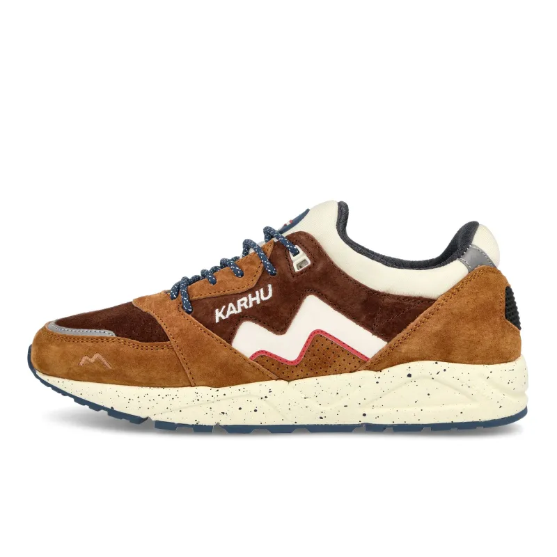 aria 95 made by Karhu