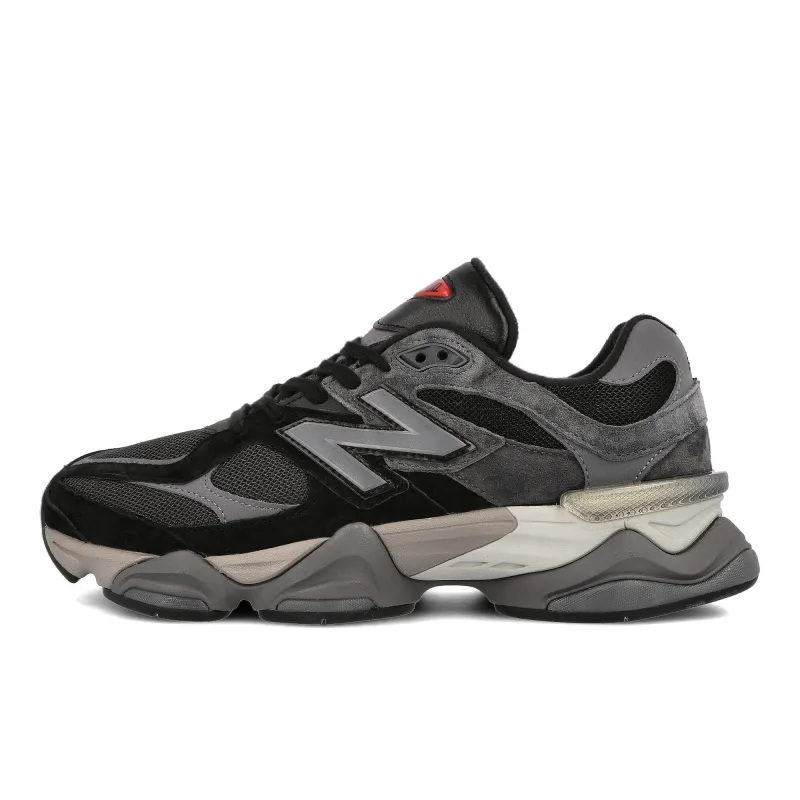 U9060BLK made by New Balance