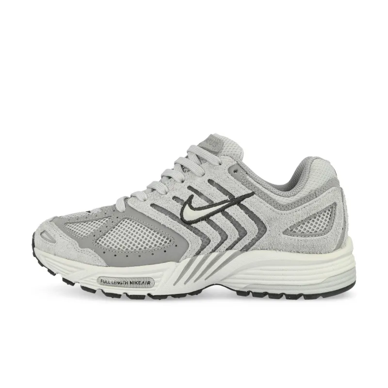 W Air Pegasus 2005 made by Nike