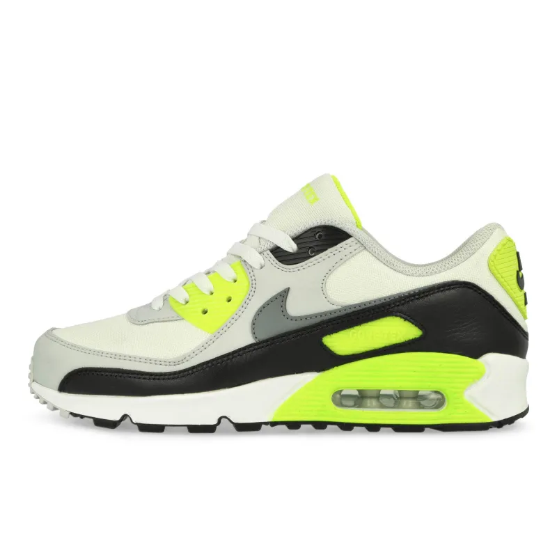 Air Max 90 GTX made by Nike