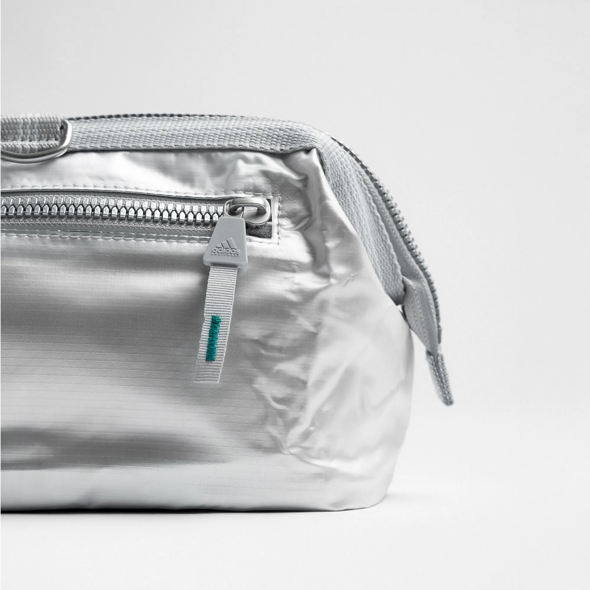 Equipment Washkit sold by OVERKILL product image thumbnail 3