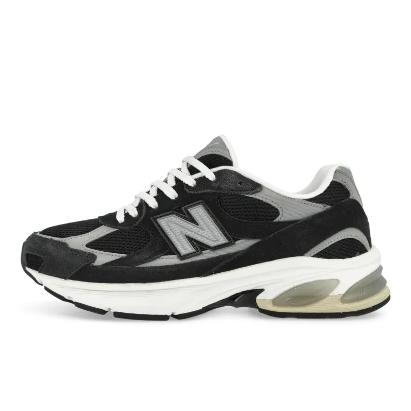U2010892 made by New Balance