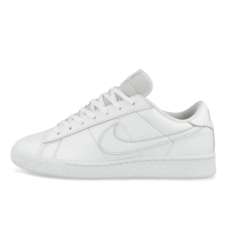 Tennis Classic made by Nike