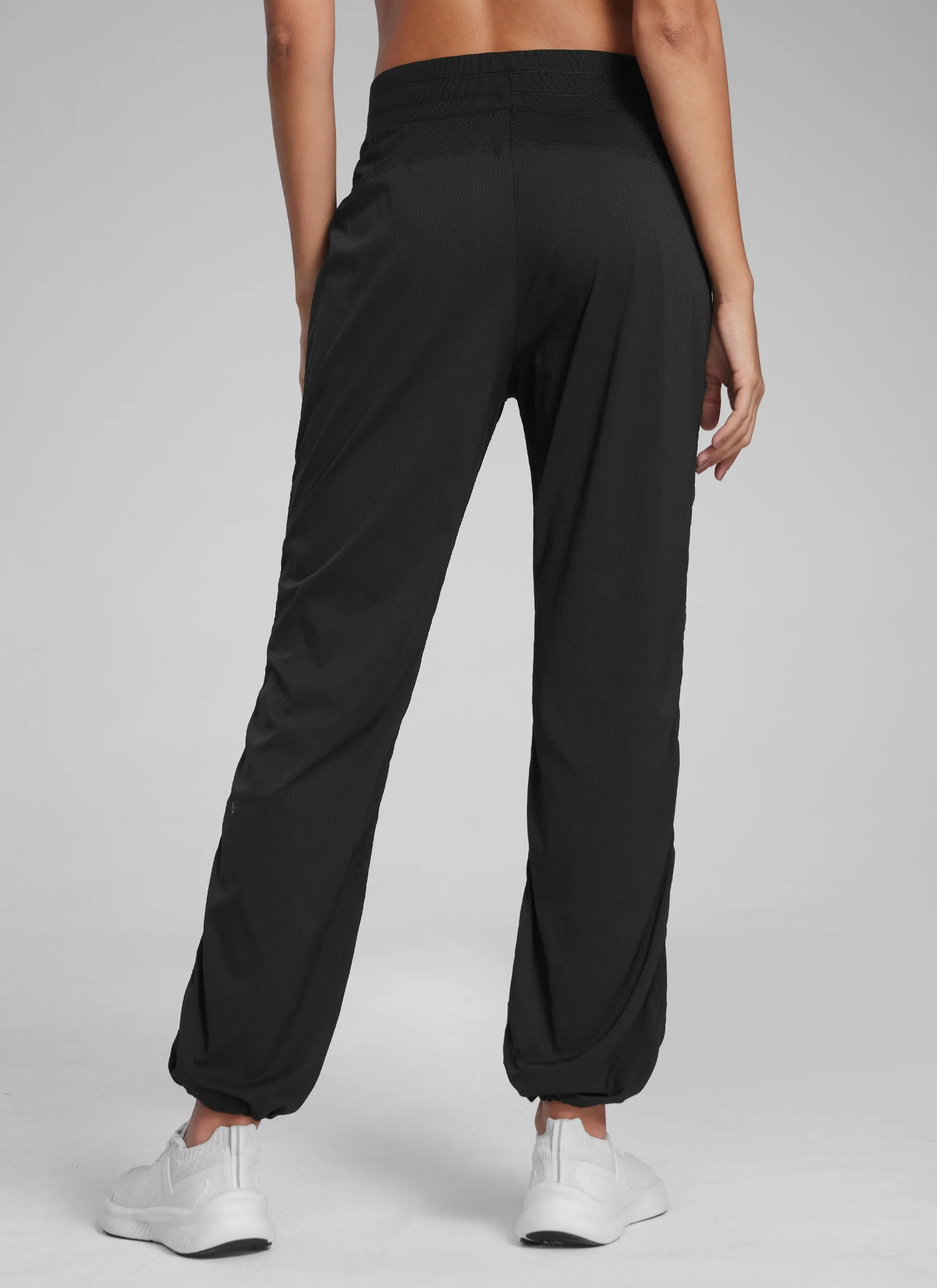 Lightweight Straight Leg Workout Pocket Pant 28" sold by CRZ Yoga product image thumbnail 2