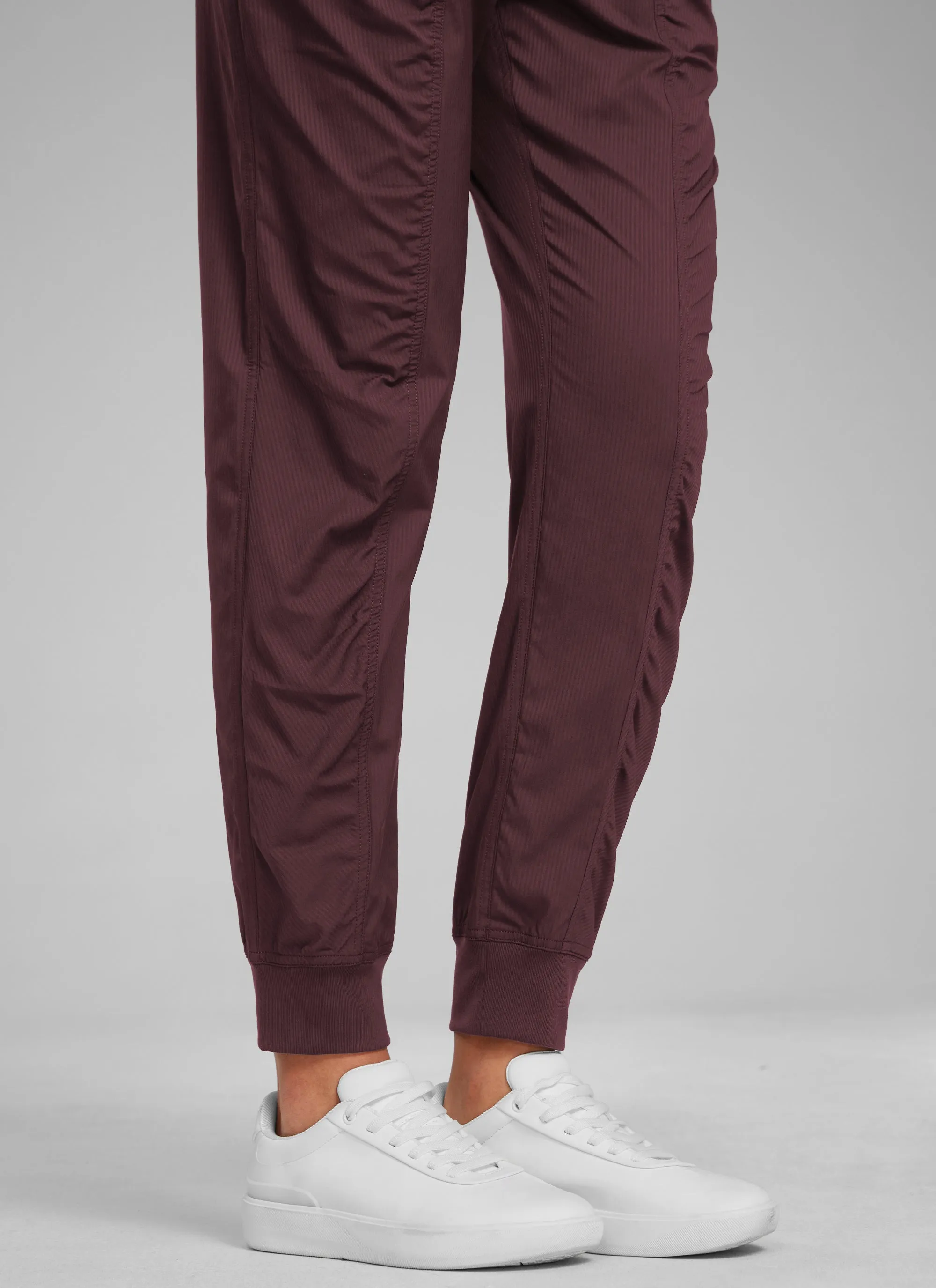 Striped Ruched Pocket Jogger 28'' sold by CRZ Yoga product image thumbnail 3