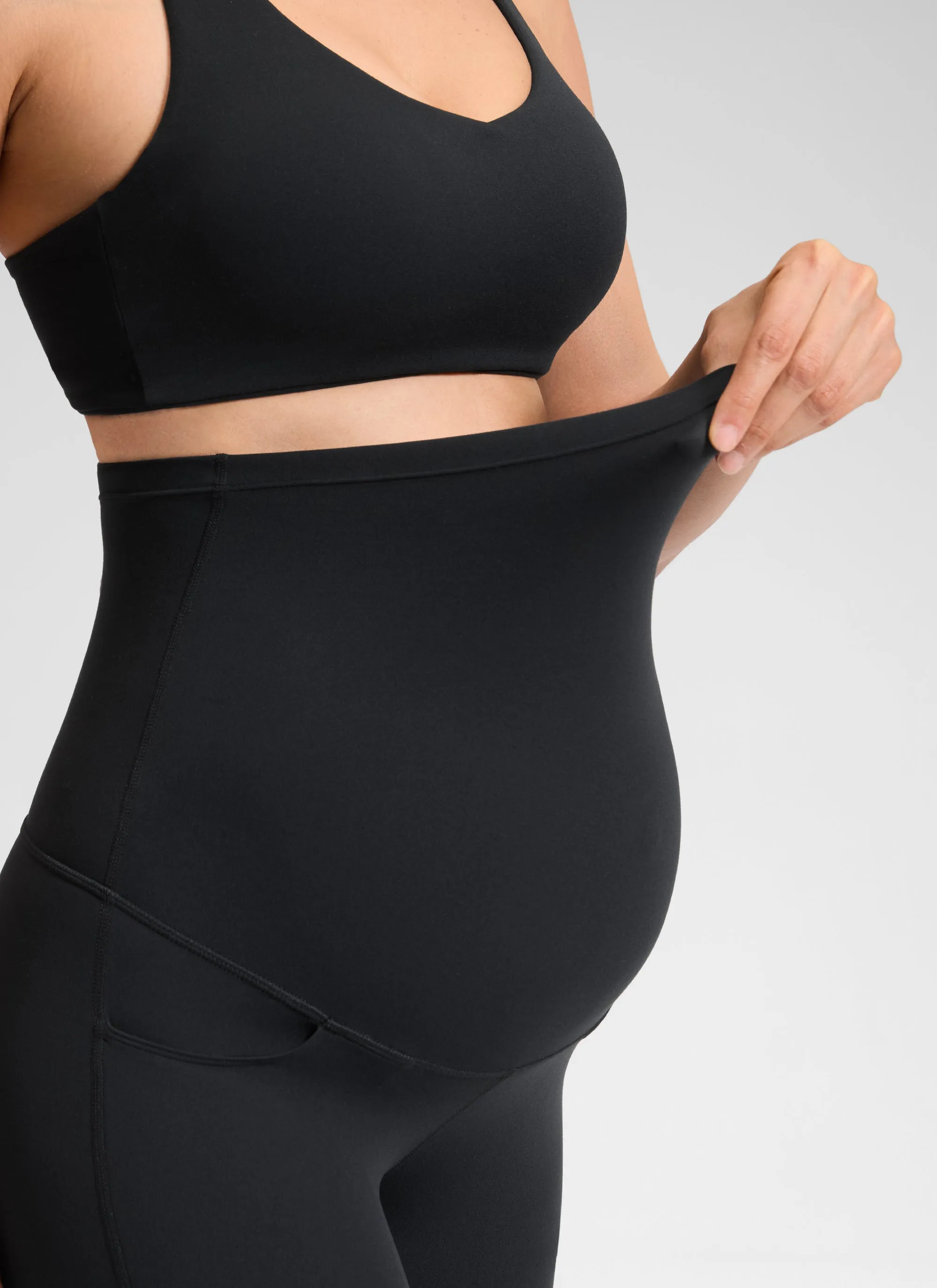 Butterluxe Maternity Flare Pocket Legging 29" sold by CRZ Yoga product image thumbnail 5