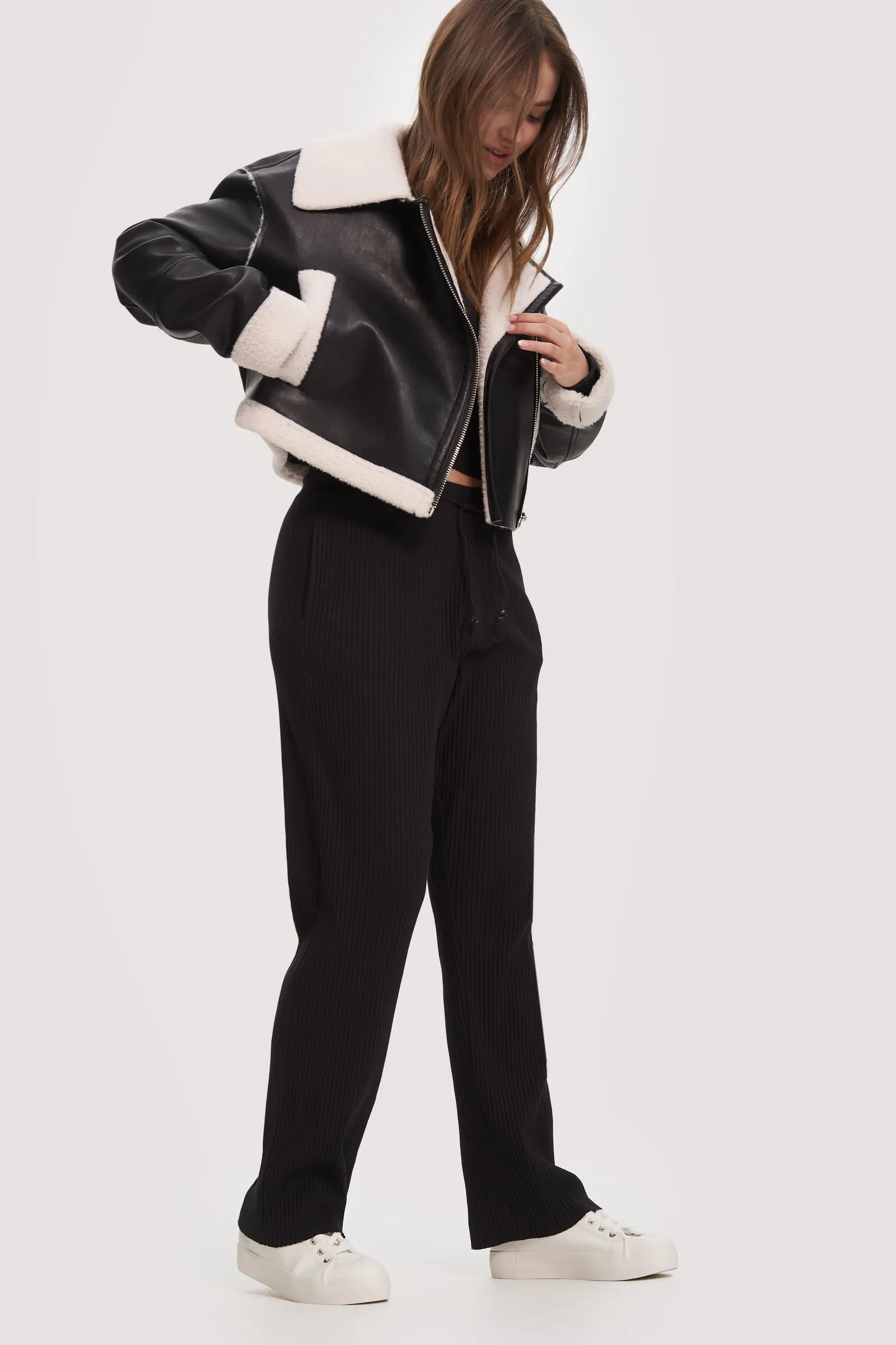 Ruth sold by Noize product image thumbnail 5