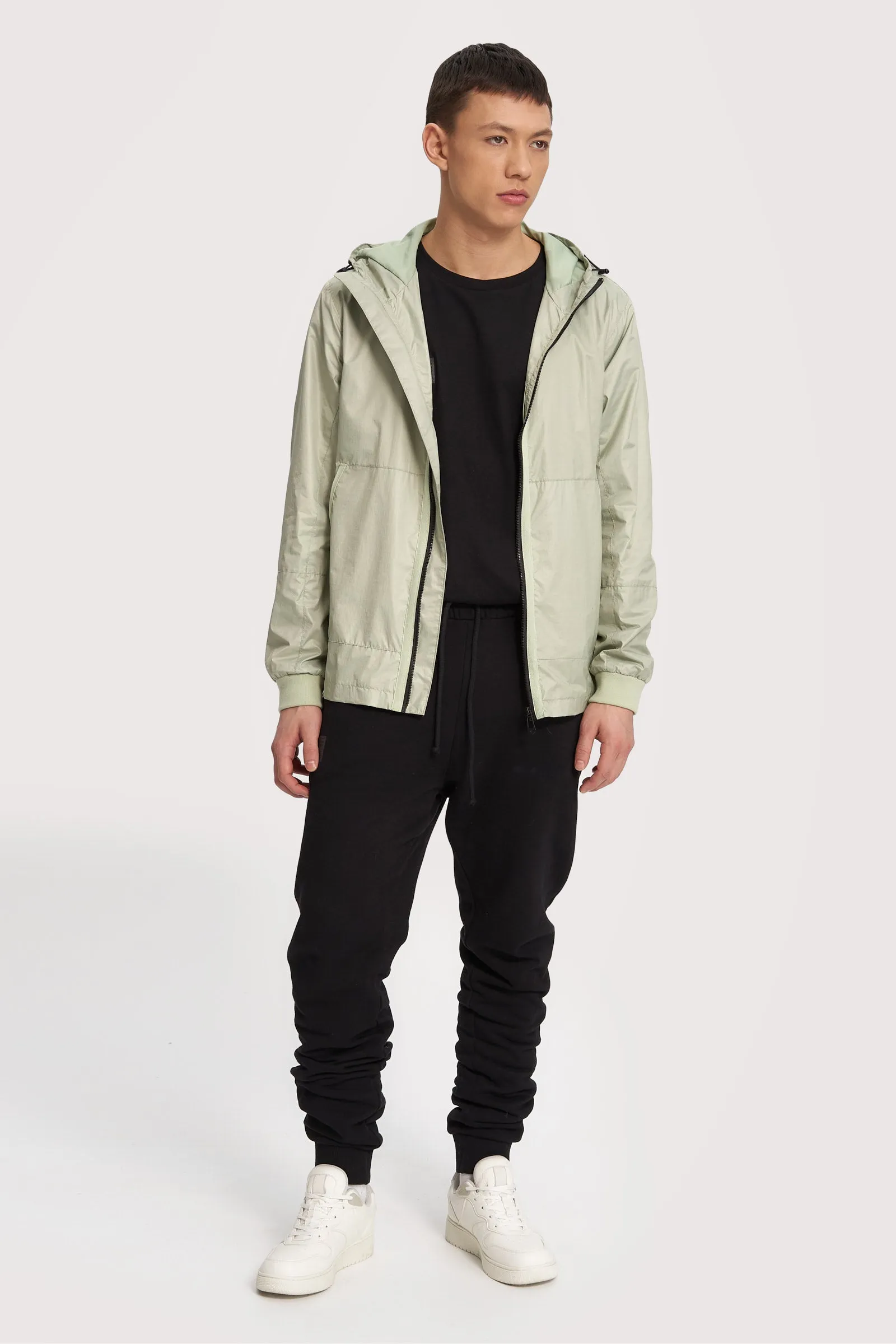 Elijah sold by Noize