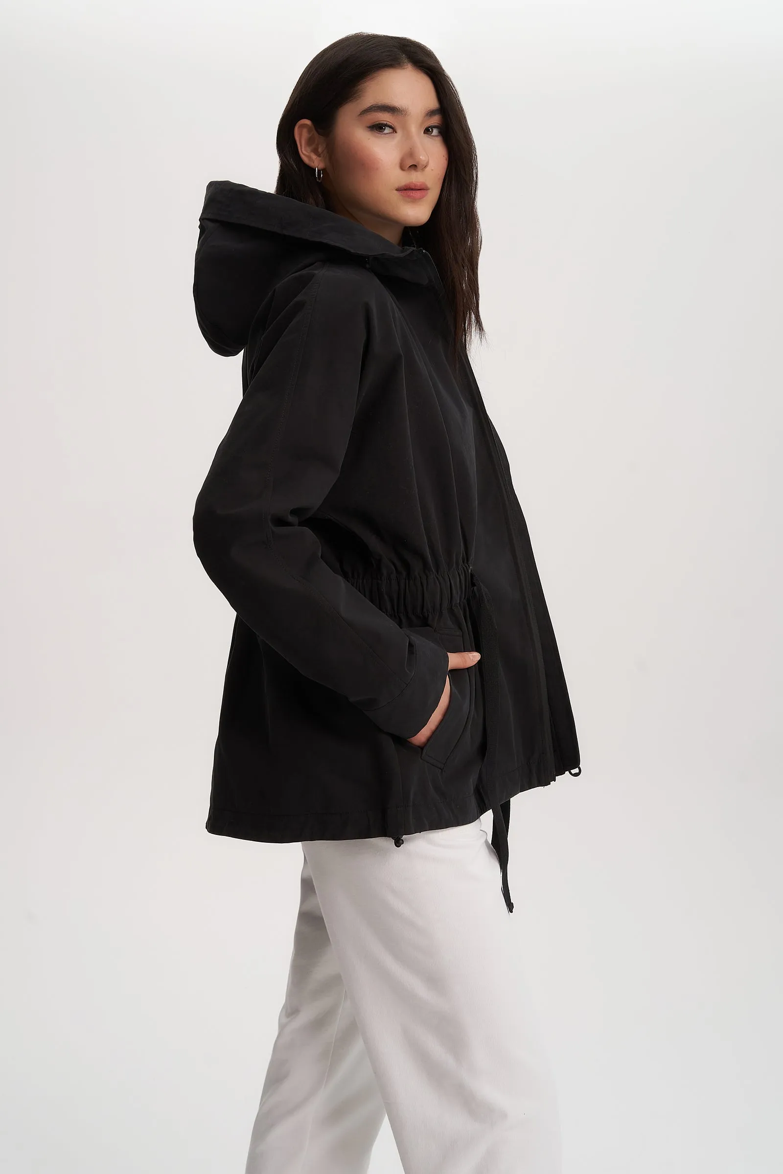 Dalia sold by Noize product image thumbnail 3