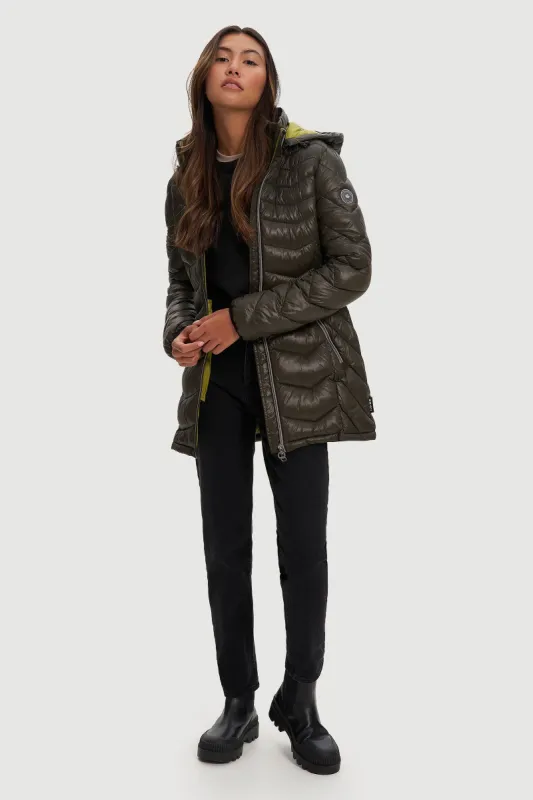 Claire sold by Noize