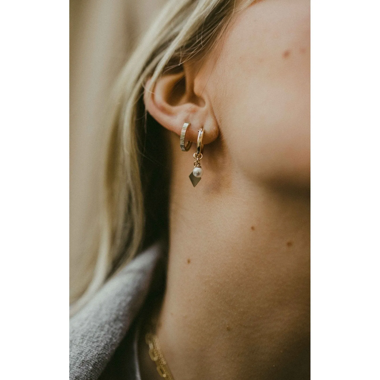 Stella Huggie sold by Raquel Rosalie product image thumbnail 2