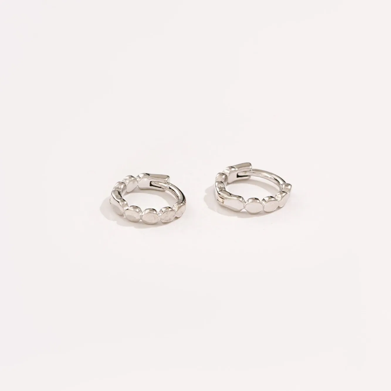 Dottie Huggie sold by Raquel Rosalie