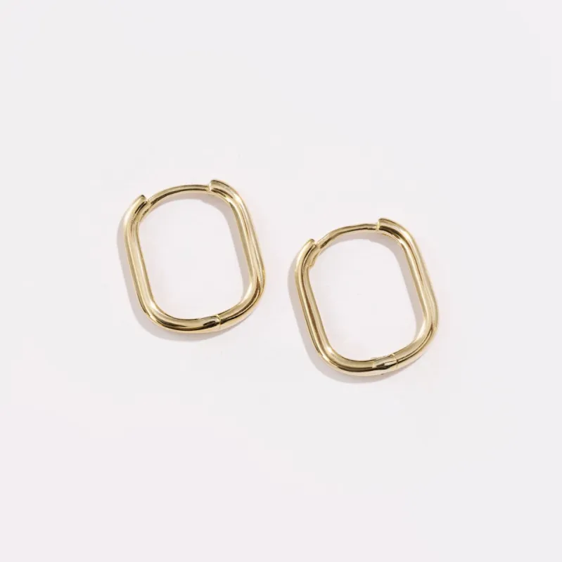 Amalie Huggies sold by Raquel Rosalie