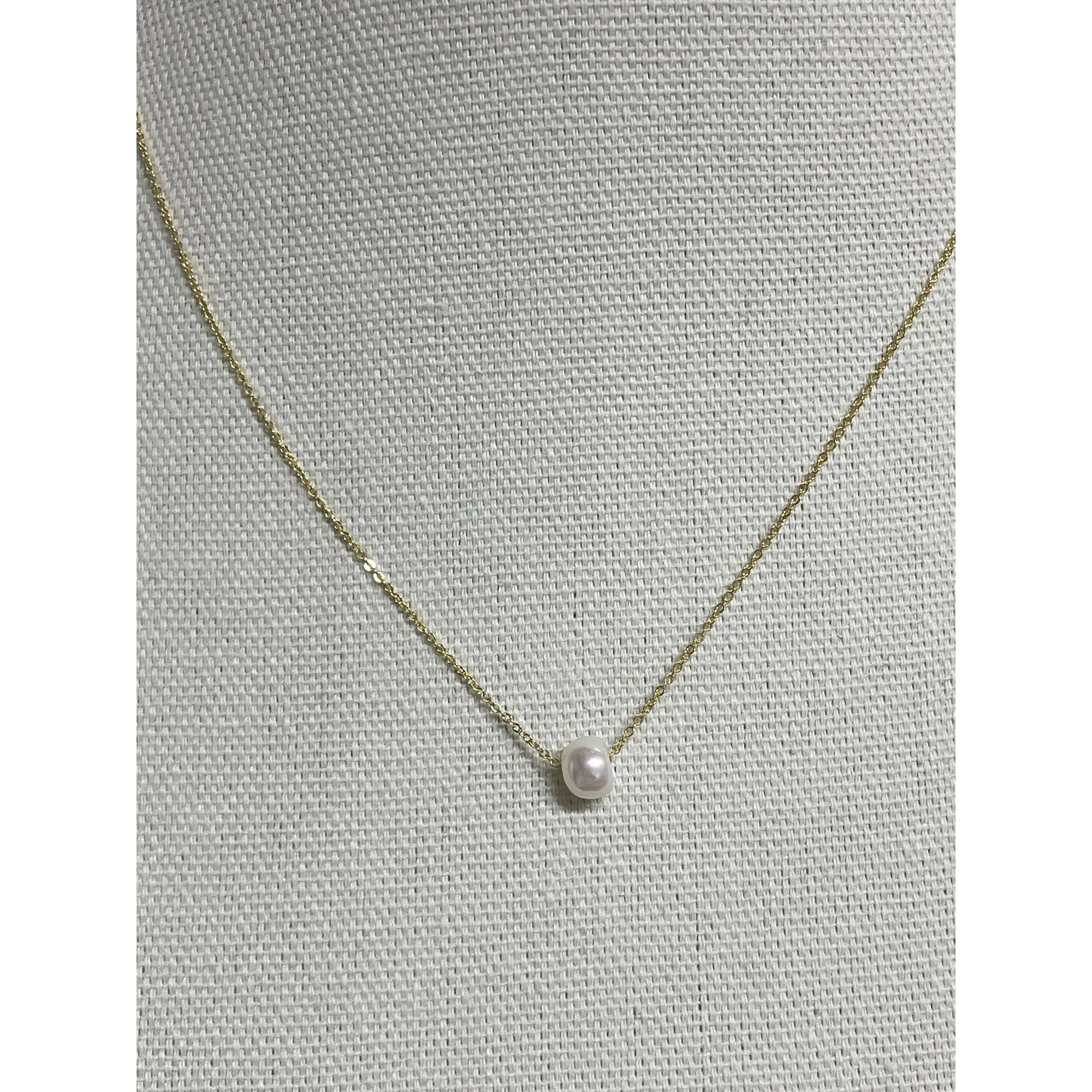 Maelle Necklace sold by Raquel Rosalie product image thumbnail 4