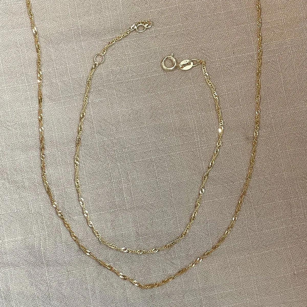 Singapore Set sold by Raquel Rosalie