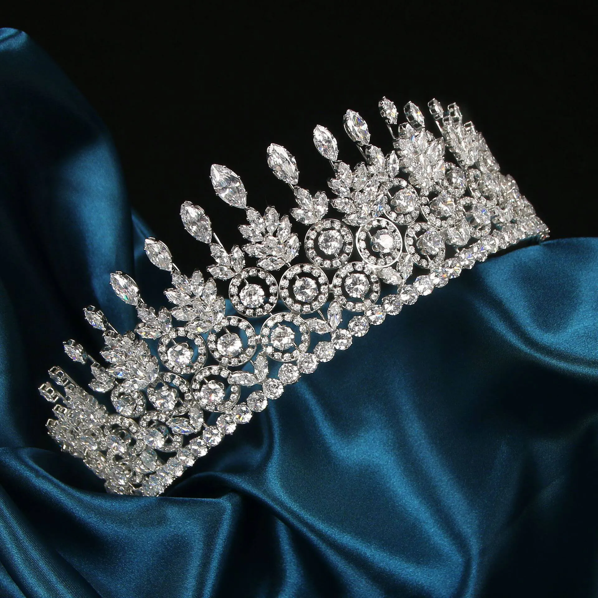 Luxury Crystal Tiara Quinceanera Crown Princess Crowns Wedding Crowns sold by My Chic Dress product image thumbnail 3