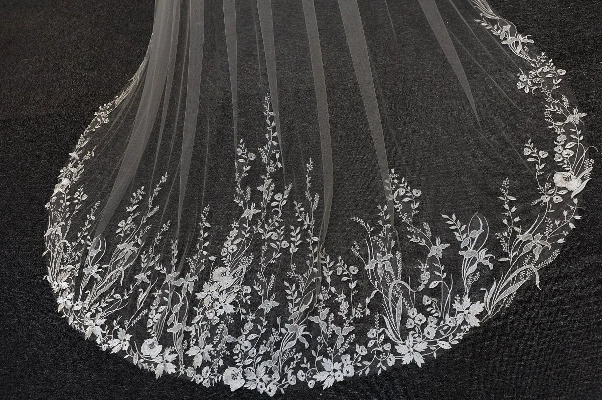 Long Lace White Wedding Veil Appliques Cathedral Bridal Veils sold by My Chic Dress product image thumbnail 3