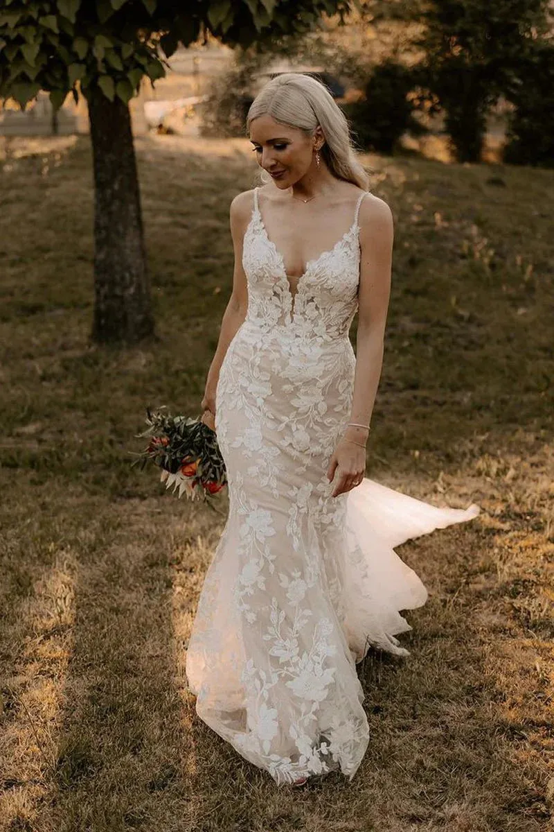 Unique Rustic Lace Mermaid Wedding Dress V-Neck with Appliques sold by My Chic Dress product image thumbnail 4