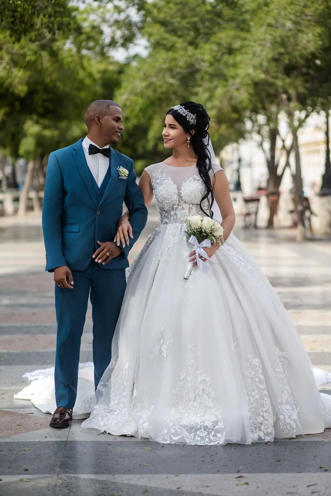 Princess Ivory Lace Garden Wedding Dresses Tulle Sleeveless Appliques sold by My Chic Dress