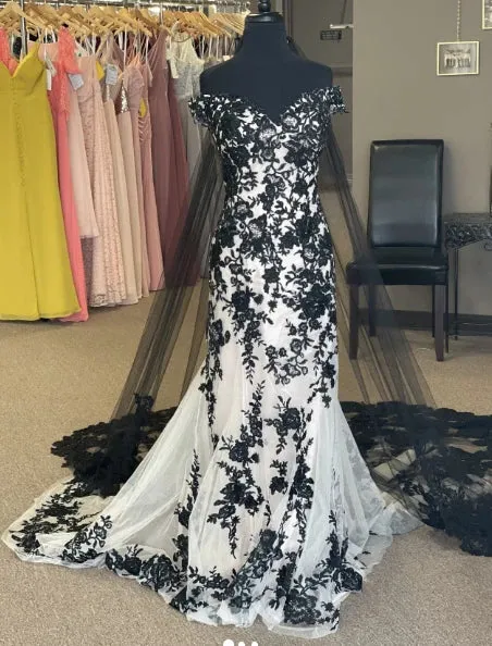 Gothic Lace Wedding Dresses Black Off Shoulder Mermaid Appliques sold by My Chic Dress product image thumbnail 2