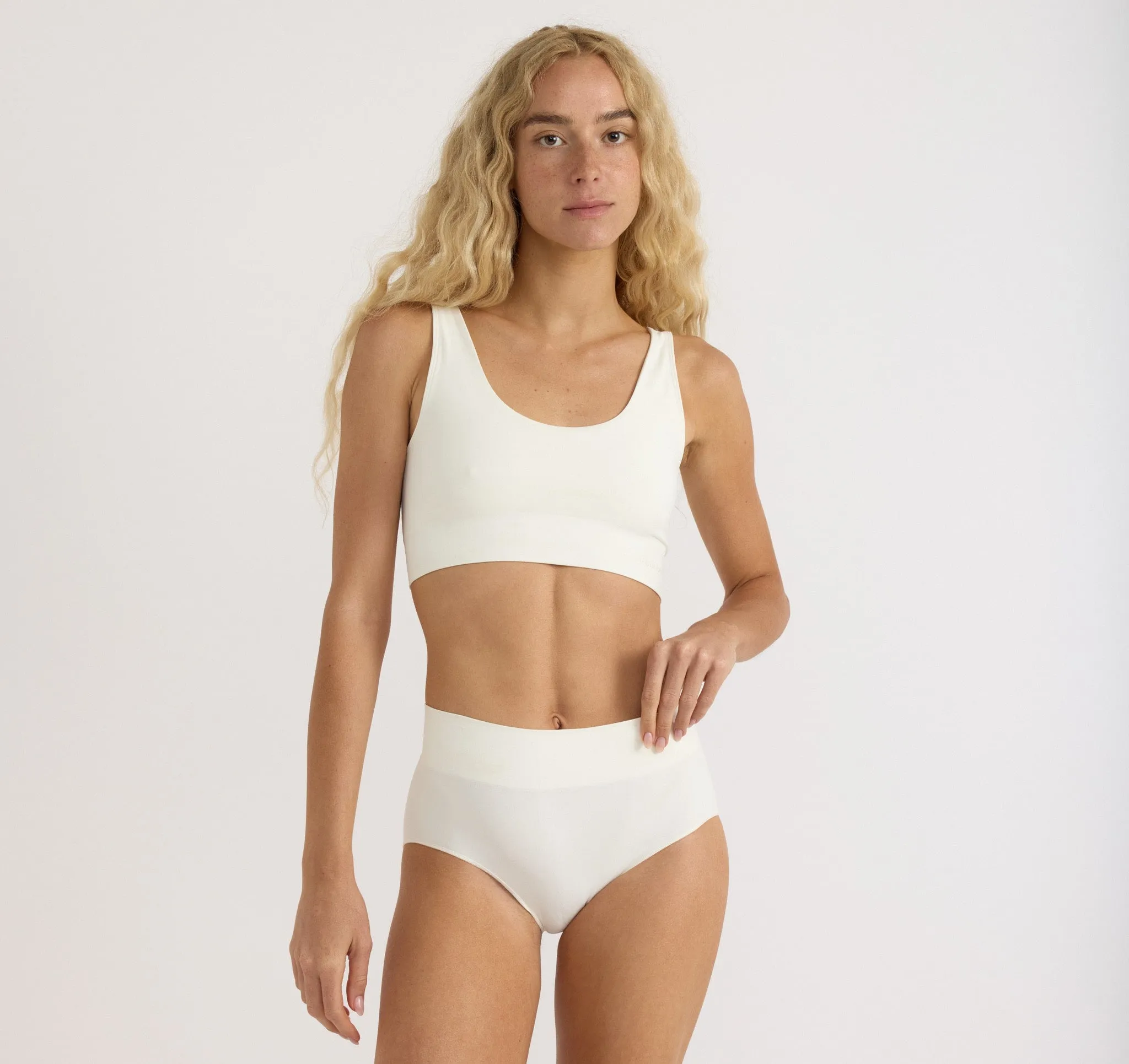 Smooth Hipster 3-Pack sold by Organic Basics product image thumbnail 2