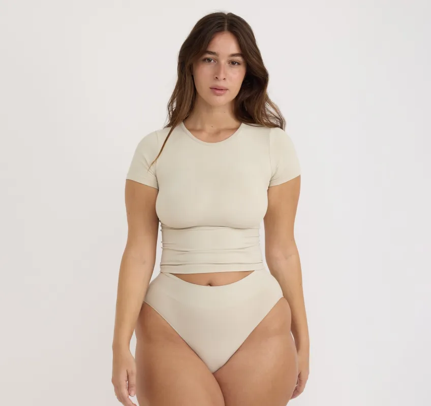 Smooth High-Leg Briefs made by Organic Basics