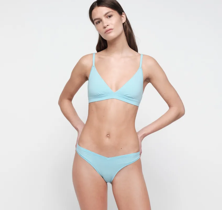 Flex Cheeky Briefs made by Organic Basics