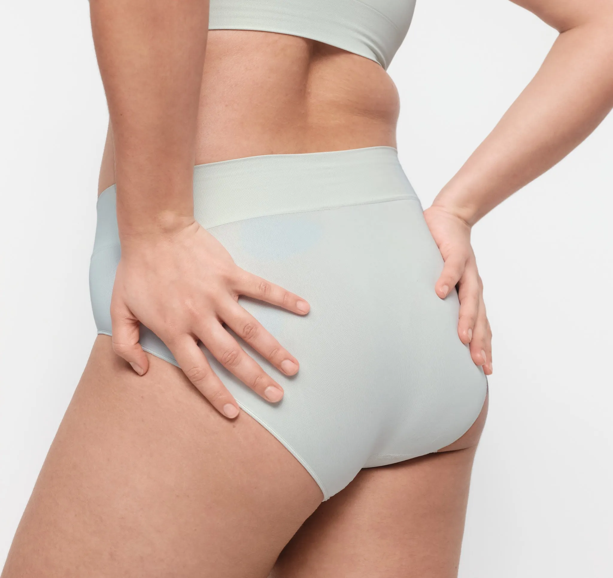 Smooth High-Leg Briefs sold by Organic Basics product image thumbnail 3