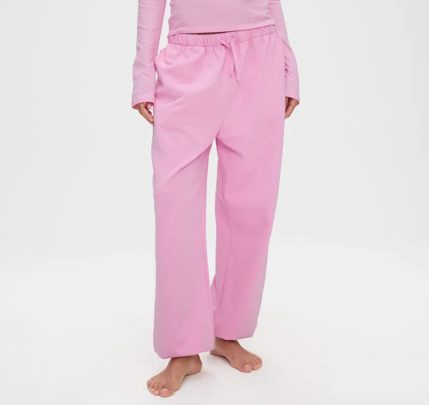 Weekend Loose Fit Joggers made by Organic Basics