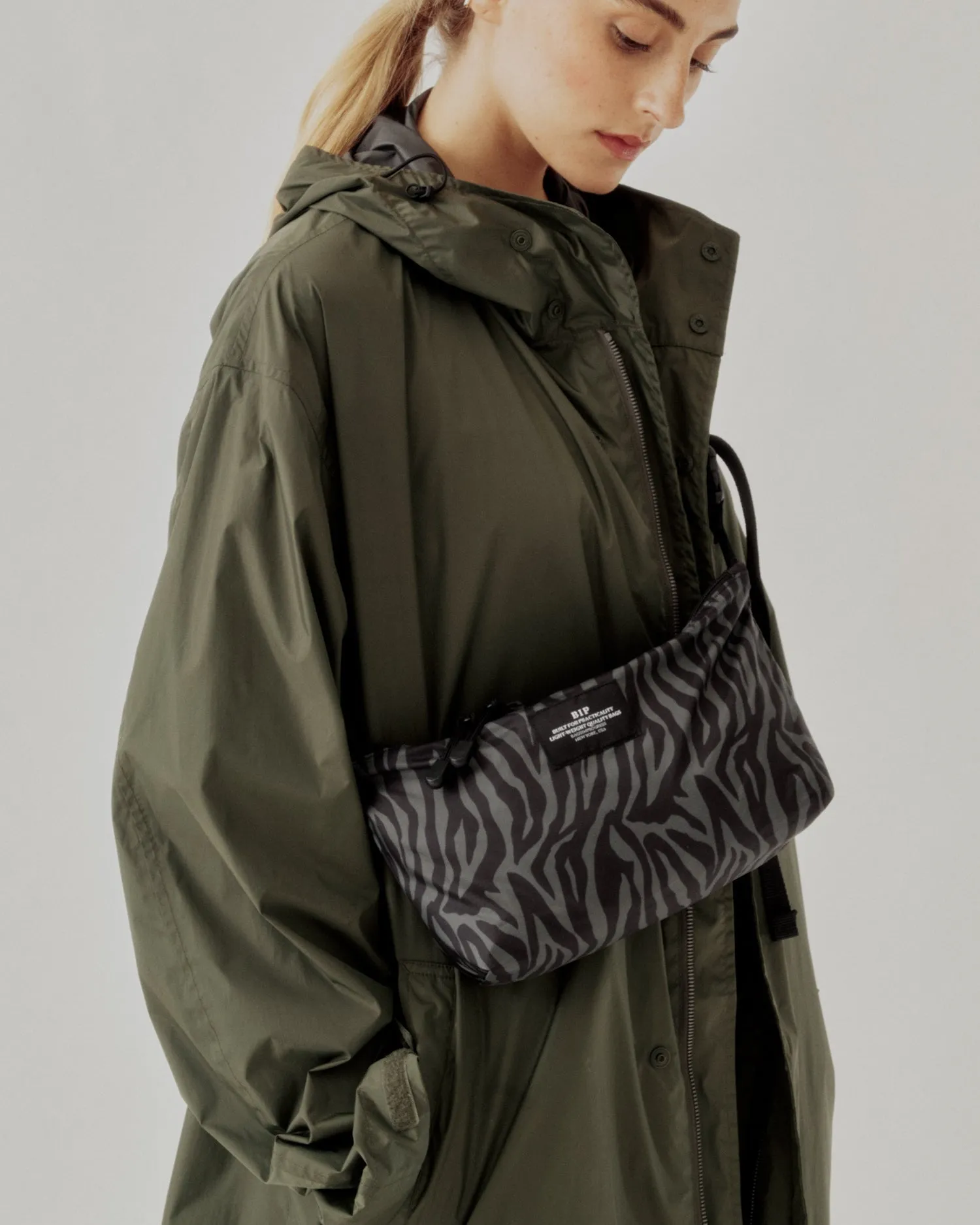 Fannypack Crossbody Polyester Oxford Zebra Green sold by Eat Dust product image thumbnail 4
