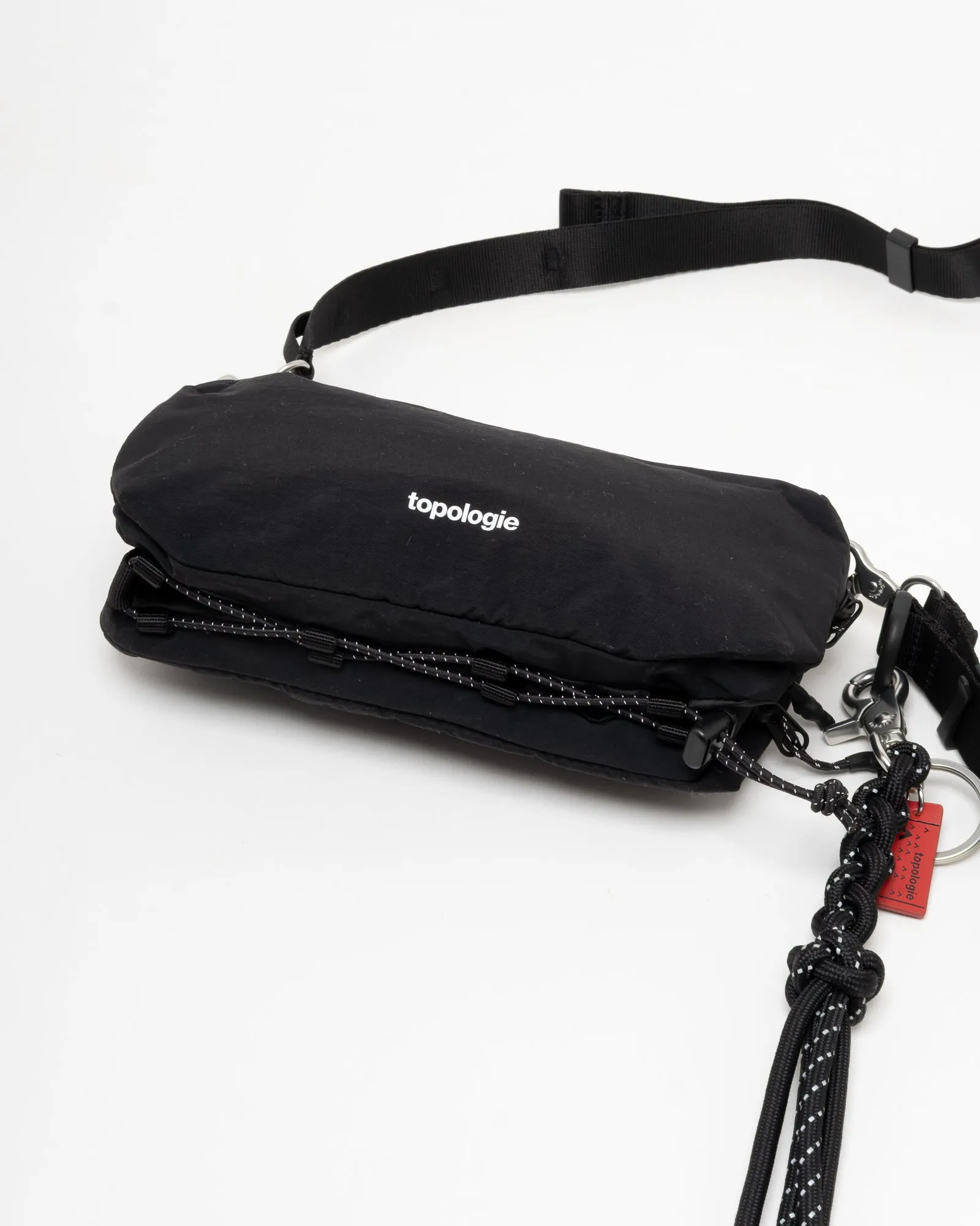 Topologie Bottle Sacoche Medium Black Papery + Utility Sling Wide Black Sinnet Keychain Black Reflective sold by Eat Dust product image thumbnail 5