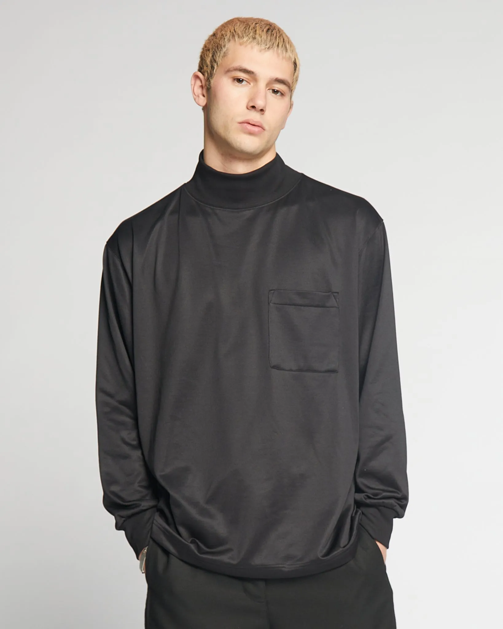 Liam Sweater Bronx Fleece Black sold by Eat Dust