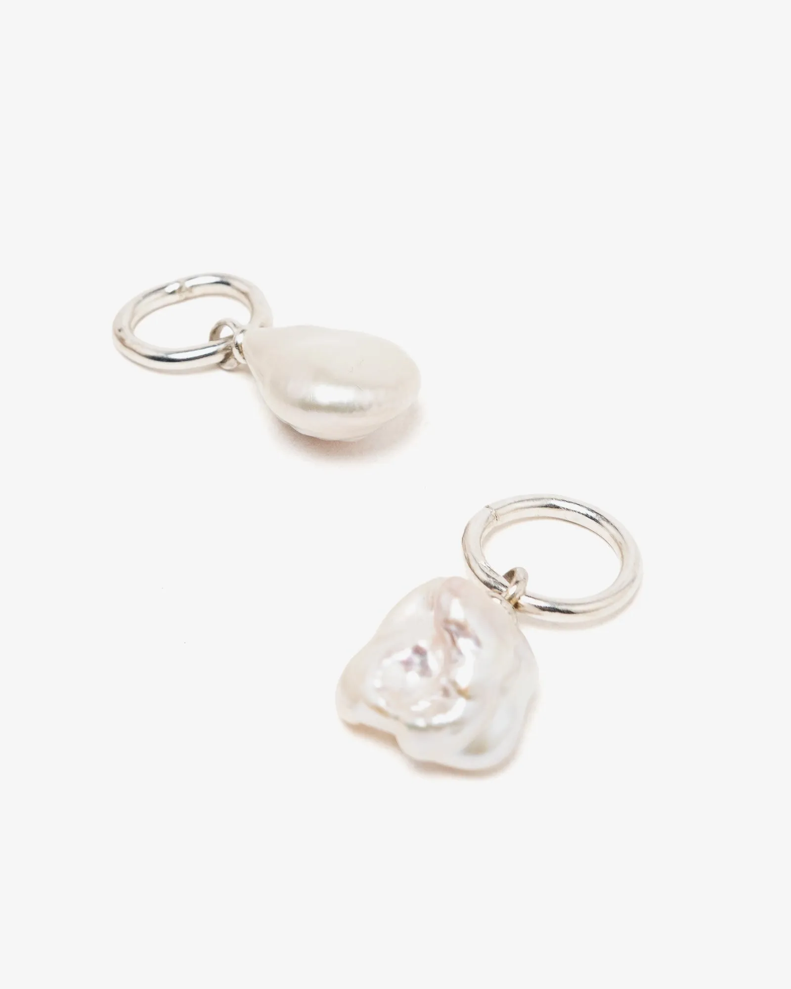 Sara Roegiers Baroque Pearl Hanger Medium sold by Eat Dust product image thumbnail 5